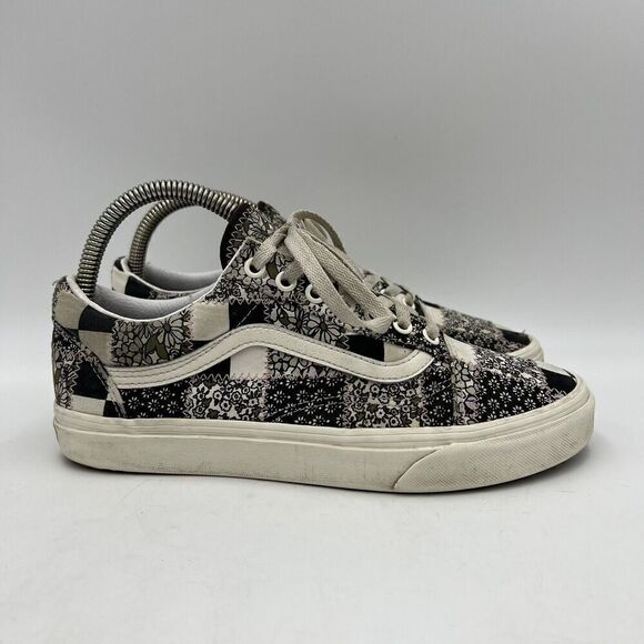 VANS Shoes OLD SKOOL Casual Patchwork Floral Low Top Sneakers Womens US size 9 - Picture 1 of 11